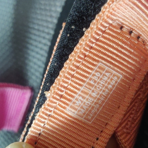 Teva sandals never been used - Picture 4 of 6